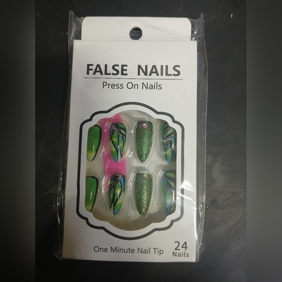 Green blue glitter art almond press on nails - Picture 2 of 3